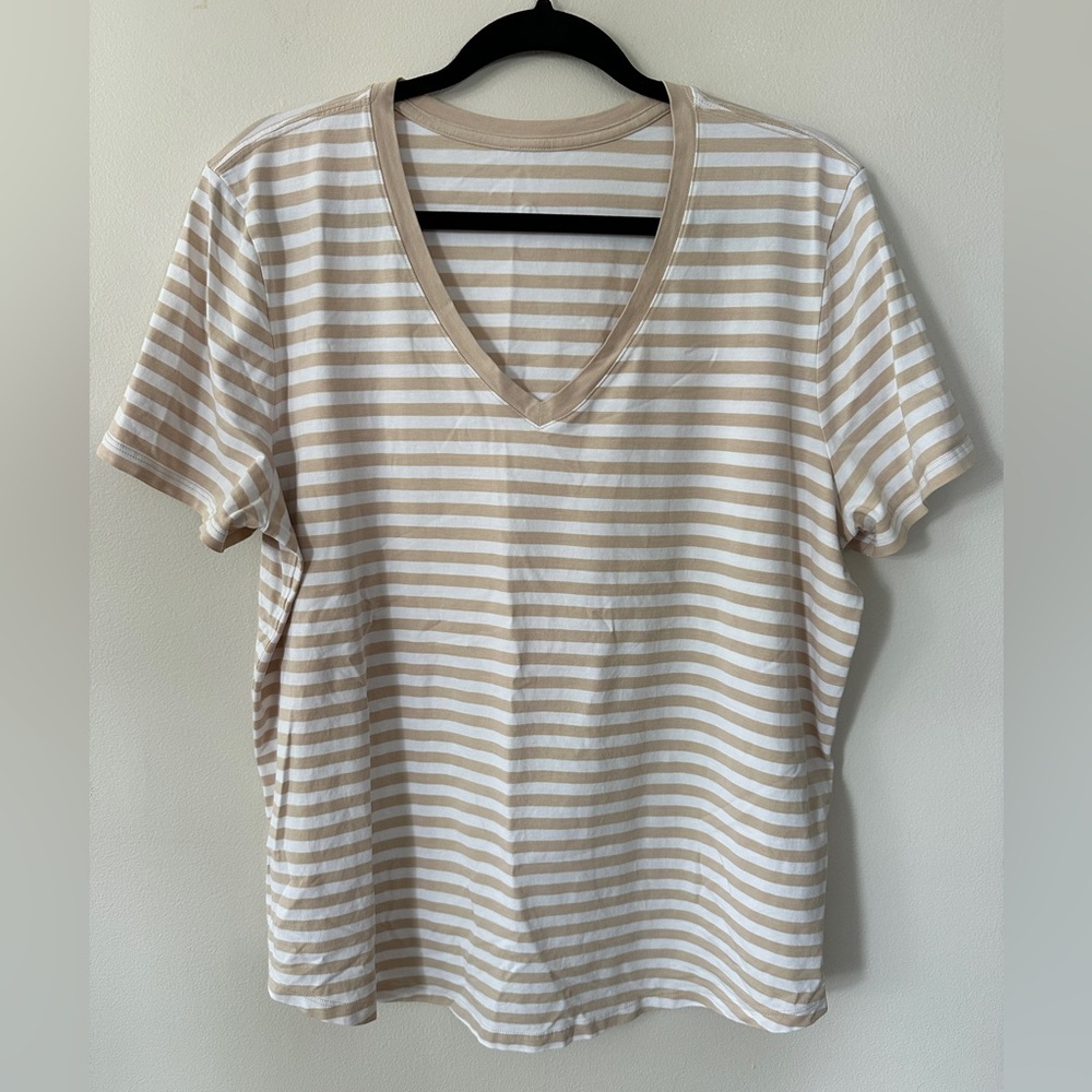 Lululemon Love v-neck short sleeve shirt tan striped 14